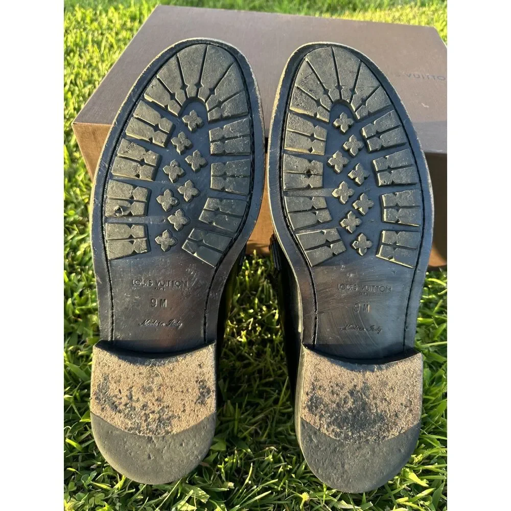 Louis Vuitton Le Mocassin Men’s 9M Black Leather LV Logo Loafers Made Italy Box
